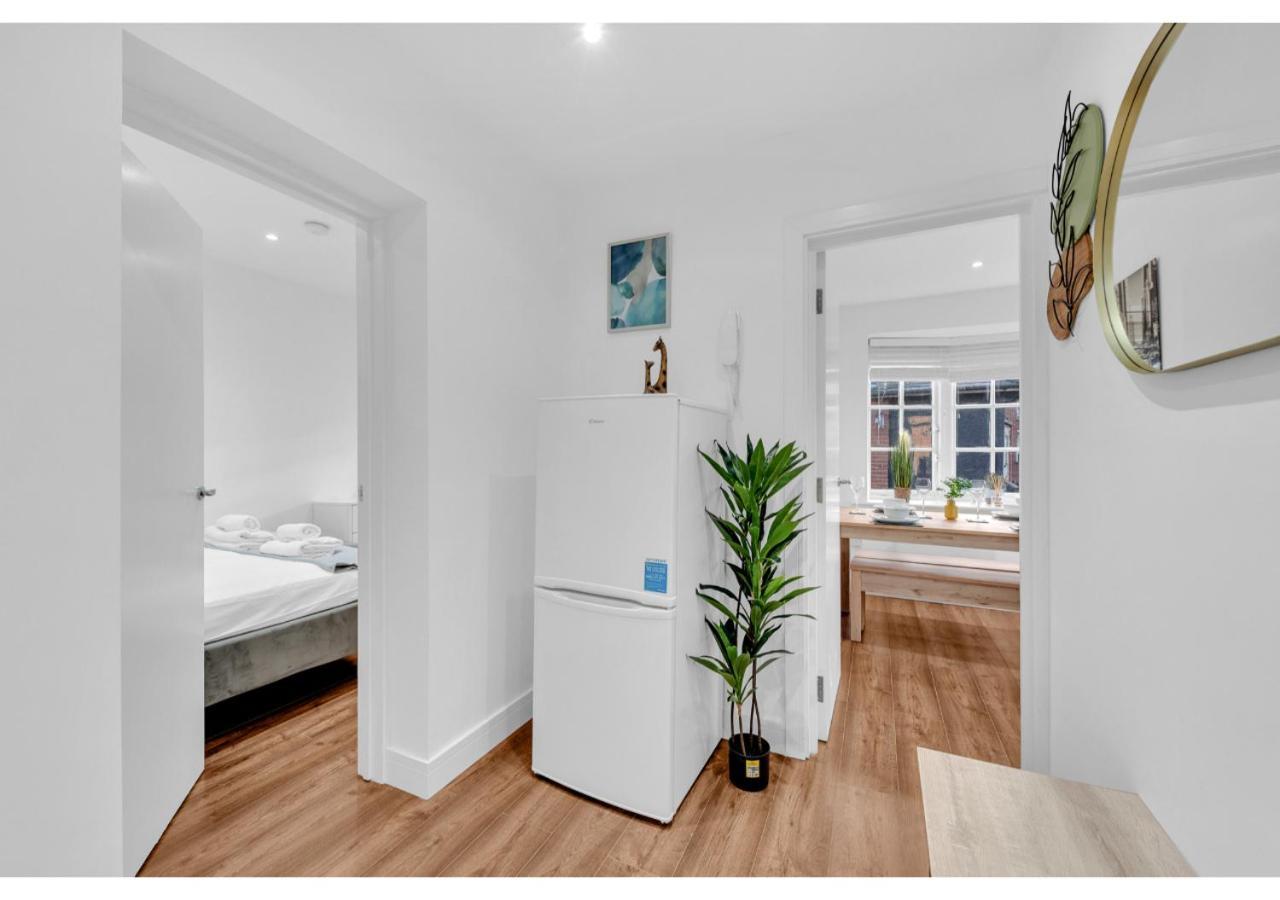 Classic 2Bd Flat In Chelmsford Bagian luar foto
